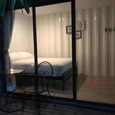 Hiddenbox Hotel Након Найок Екстериор снимка
